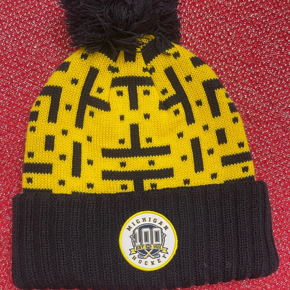 Woman’s Michigan Hockey Yellow and Black Knit Beanie
